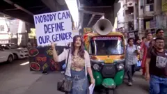 কলকাতার রাস্তায় ট্রান্স অধিকার সংশোধনী বিলের প্রতিবাদ