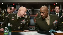 Jeneraal Kiritoofar Kaavoolii fi Jeneraal Mikaa'el Laandilee