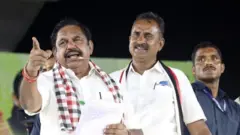 அதிமுக, எடப்பாடி பழனிசாமி, எஸ்பி வேலுமணி