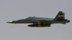 सीबीएस के मुताबिक़ ईरान ने अपने सैन्य विमान पाकिस्तान के नूर ख़ान एयरबेस में पार्क किए हैं जबकि पाकिस्तान ने इस ख़बर को 'भ्रामक' बताया है