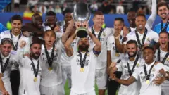 Karim Benzema, UEFA Süper Kupa'yı kaldırıyor