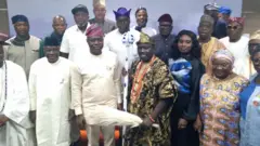 Seyi Makinde, Alaafin Abimbola Owoade ati awọn afẹnifẹre