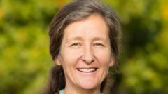 Anna Lembkefutebol bet fácilfotofutebol bet fácilclose sorrindo