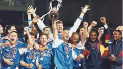 Vialli yana matsayin dan wasa kuma koci lokaci da Chelsea ta lashe  European Cup a 1998