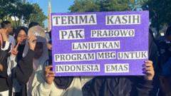 Demo dan narasi tandingan dukung MBG digelar di berbagai kota – 'Pola dari rezim ke rezim, bukan murni ekspresi masyarakat'