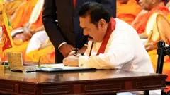 මහින්ද රාජපක්ෂ