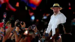 Lula durante a convenção do PT neste domingo em São Paulo. 