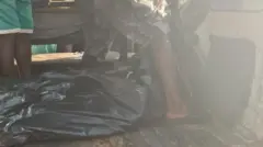 Deadbolt of di man as dem dey take a go deposit for mortuary