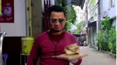 부이 뚜언 람의 풍자 영상 속 한 장면