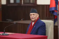 उद्योगीहरूसँग छलफल गर्दै प्रधानमन्त्री ओली