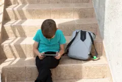 ગુજરાત, બાળકોની કરોડરજ્જુ વાંકી વળી જવાની બીમારી, બીબીસી ગુજરાતી