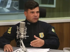 Silvinei Vasques concede entrevista a uma rádio