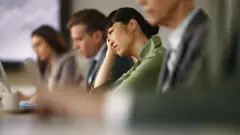 Жумасына төрт күн иштөө кызматкерлердин сергек жүрүүсүнө өбөлгө түзөөрүн жаңы изилдөөдө айтылат