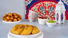 القطايف على مائدة رمضان
