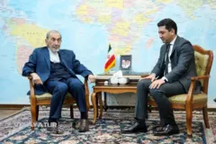 گریگور هاکوبیان، سفیر ارمنستان در ایران و علی‌اکبر ولایتی