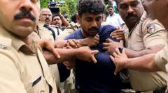 केरल में 18 महीने के बच्चे की मौत: शरीर पर 51 चोटें, मां और लिव-इन पार्टनर गिरफ़्तार