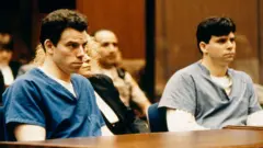 Ерік і Лайл Менендеси у суді 9 березня 1994 року