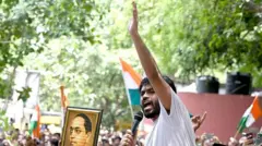 కాక్రోచ్ జనతా పార్టీ, జైపూర్, అభిజీత్ దీప్కే., అభిజిత్ దీప్కే పై దాడి