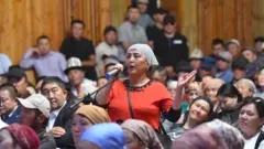 Миң-Куш тургундары Министлер кабинетинин төрагасы Акылбек Жапаров менен жолугушууда