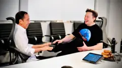 Presiden Jokowi berkunjung ke Space X di Boca Chica, AS, Sabtu (14/05/2022).