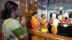 صدر کی یہ تصویر ایوان صدر کی جانب سے ٹویٹ کی گئی تھی