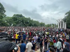 শহীদ মিনারে সমাবেশ