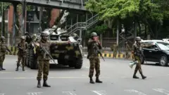 সেনাবাহিনী