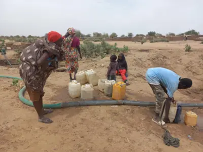 معاناة يومية للحصول على المياه