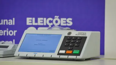 Imagem de urna eletrônica.
