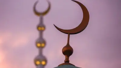 ইসলামের প্রধান পাঁচটি স্তম্ভের একটি হচ্ছে রোজা