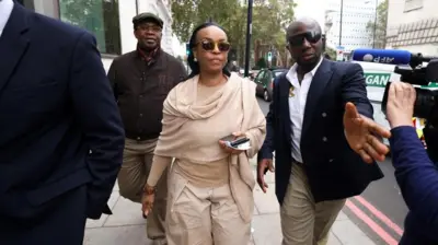 A na-atụ anya n’ikpe ya ga-amalite na Mọnde Jenụwarị abalị iri abụọ na isii ga-erụ izuuka ịrị ma ọ bụ iri na abụọ.