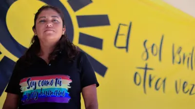 Cinthia Juarez mencalonkan diri setelah temannya, seorang aktivis hak-hak gay terkenal, dibunuh saat kampanye di Acapulco.