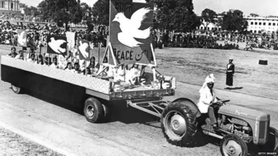 પહેલા પ્રજાસત્તાક દિવસની ઉજવણી, ભારત, પ્રજાસત્તાક દિવસ, રાજધાની દિલ્હી, બીબીસી ગુજરાતી, રાજેન્દ્ર પ્રસાદ, દેશના પહેલા વડા પ્રધાન જવાહરલાલ નહેરુ