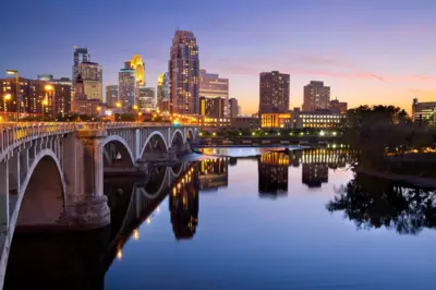 Panoramica de la ciudad de Minneapolis.