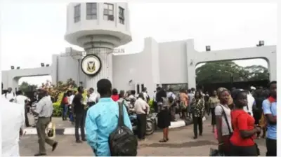 Aworan awọn akẹkọọ nita fasiti