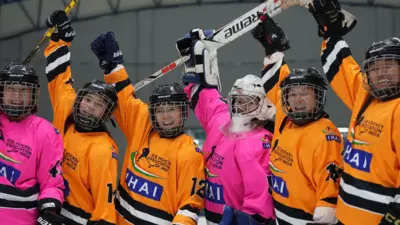 ਭਾਰਤ ਦੀ ਮਹਿਲਾ ਆਈਸ ਹਾਕੀ ਟੀਮ ਦੀਆਂ ਖਿਡਾਰਣਾਂ