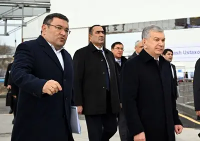 Energetika vazirligi Jo‘rabek Mirzamahmudov Prezident Shavkat Mirziyoyev bilan.