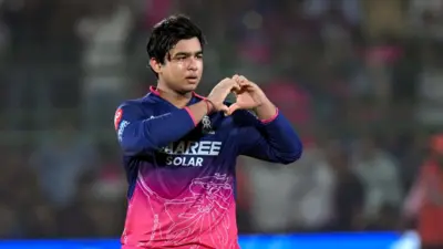 वैभव सूर्यवंशी ने हैदराबाद के ख़िलाफ़ छक्कों और चौकों की झड़ी लगा दी