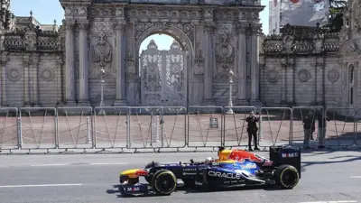 24 Nisan'da F1 aracı Dolmabahçe'de tur attı