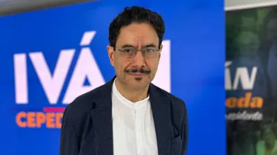 Iván Cepeda, fotografiado por BBC Mundo tras finalizar la entrevista.