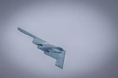 Bombardeiro B-2