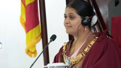 කොළඹ පුරපතිනී ව්රයි කැලී බල්තසර්ගේ ඡායාරූපයකි