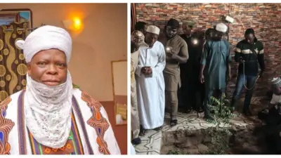 Oloogbe Sheikh Muhammad Bashir Solih (Imaamu agba Ilorin nigba aye rẹ ati aworan sààréè rẹ ti wọn gbe sinu yara igbalejo rẹ. Awọn to n ṣeto naa wa nibẹ pẹlu.