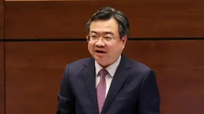 Ông Nguyễn Thanh Nghị, với tuổi đời còn khá trẻ, cộng thêm sự hậu thuẫn chính trị lớn, được đánh giá là có con đường thăng tiến rộng mở