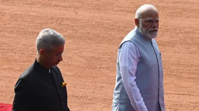 एस जयशंकर और नरेंद्र मोदी