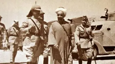 الملك عبد الله الأول وإلى جواره غلوب باشا قائد الفيلق العربي- صورة أرشيفية