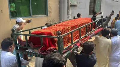 حمیرا اصغر، تدفین، لاہور