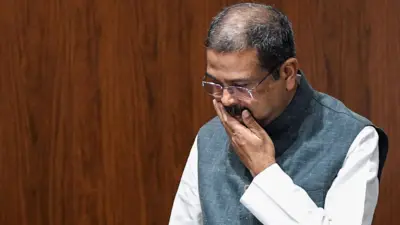 शिक्षा मंत्री धर्मेंद्र प्रधान ने शनिवार को अपना इस्तीफ़ा प्रधानमंत्री को सौंप दिया