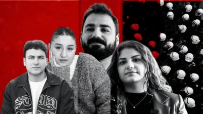 İllüstrasyon: İki kız iki erkek dört gencin fotoğrafları. Arkadaki fonun yarısı kırmızı, yarısında polislerin yukarıdan çekilmiş bir fotoğrafı var.