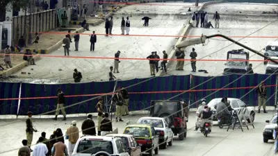 مشرف پر حملہ 